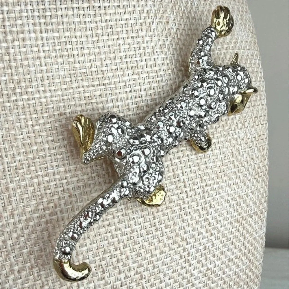 Vintage 80s Silver & Gold Tone Leopard Brooch Glam Mob Wife Retro Baddie Cheetah